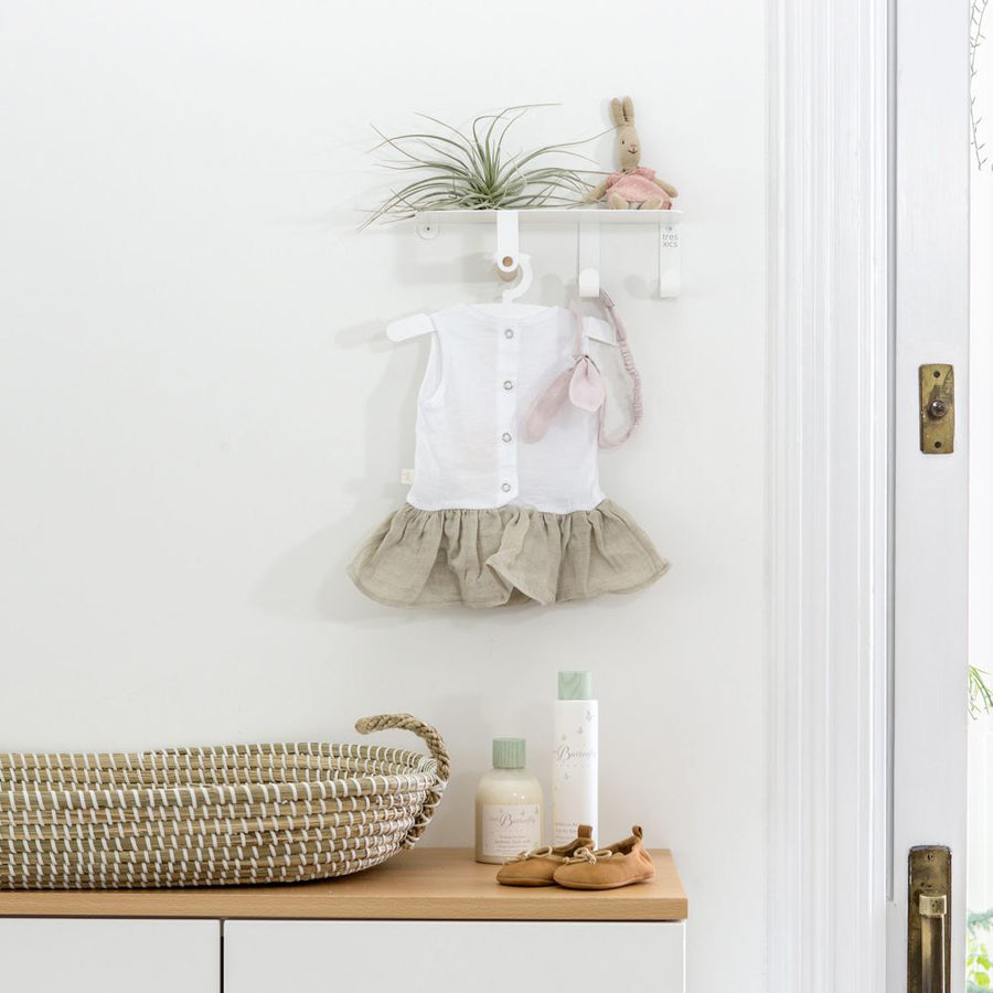 tresxics-nursery-baby-shelf-and-wall-hook- (3)