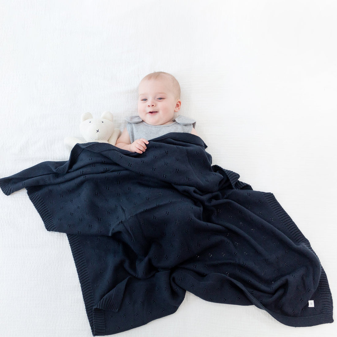 zestt-clover-knit-baby-gift-set-navy- (2)