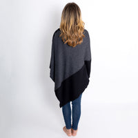 zestt-travel-poncho-graphite-colorblock- (2)